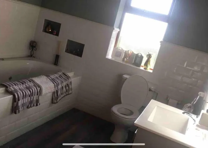 Annies Meadow. Knock (Mayo)